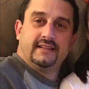 Meet your Posher, Dennis